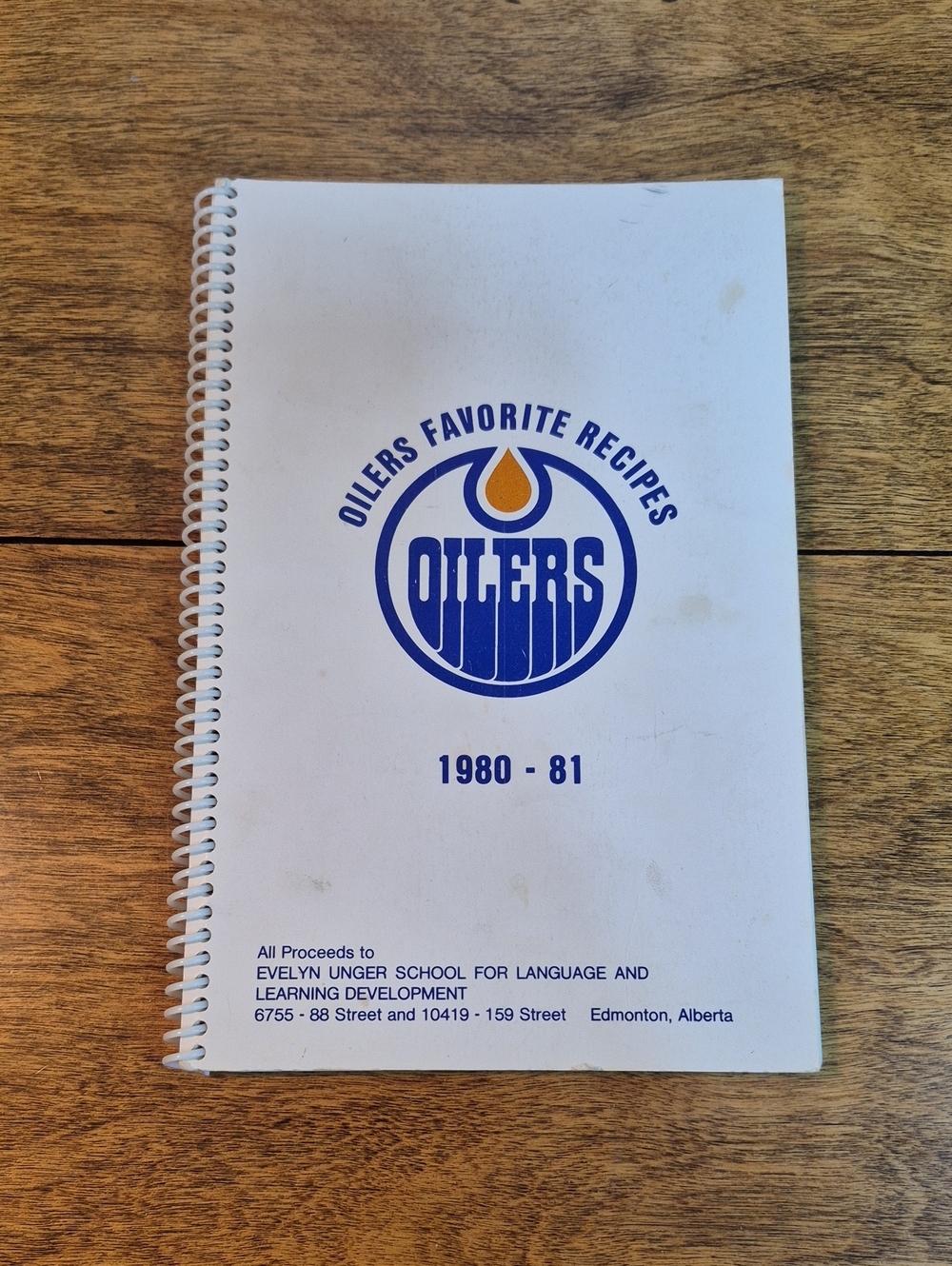VINTAGE OILERS FAVORITE RECIPES 1980-81 Coil-Bound Cookbook Edmonton Oilers